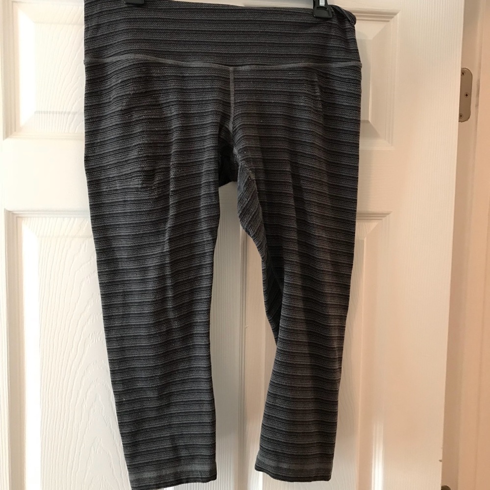 Lululemon Wunder Under Crops